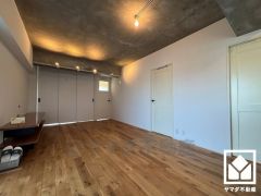 広々17.5帖のLDKが魅力。家族全員がリラックスできる、ゆったりとした快適リビングで温かい団らんの時間を。