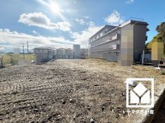 閑静な住宅街にあり、静かな環境で落ち着いた生活をお送りいただけます。