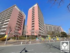 大切なペットと一緒に暮らせる住まいです（規約制限有）。