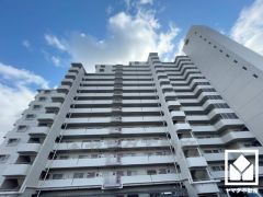 リビングと約6帖・約4帖の和室はそれぞれ続き間になっており、自由な形で一体利用が可能です。