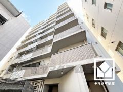 室内洗濯機置場がございますので、天候に左右されず洗濯していただけます。