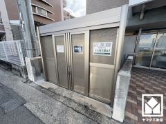 清潔なゴミ出し場で気持ち良くお使い頂けます。