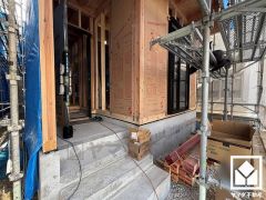 災害時の非常食や食料品のストックなどが保存できる床下収納もございます。