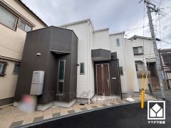 洗練された外観デザインが、住まう誇りを演出。街並みに馴染みながらも、ひときわ目を引く存在感。