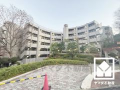 お料理の幅が広がる、ビルトインオーブン付き。