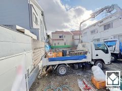 浴室には小窓が付いているので明るく、こもりがちな湿気もすぐ取り除くことができます。