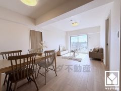 自然光を取り込む、開放感あふれる暮らし。隅々まで光が降り注ぎ、明るく心地の良い空間。