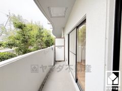 南向きバルコニーで陽当たり、風通し良好。たっぷりの洗濯物も気持ちよく乾きます。