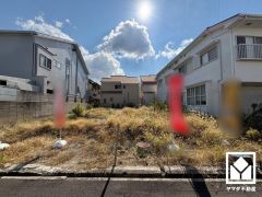 4LDK、土地面積105.52平米、建物面積102.17平米、木造2階建。