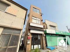 国道171号線沿いで車でのアクセス・視認性も良好で、外壁・屋上看板収益も見込める物件です。