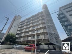 落ち着いた色合いと品のあるデザイン。帰るたびに安心感を感じられる佇まい。