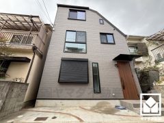 2025年12月フルリノベーション済の大変綺麗な住宅で、即ご入居いただけます。当日案内も可能ですのでぜひお問い合わせください。事前にご予約頂きましたら、営業時間外のご案内等も可能です。