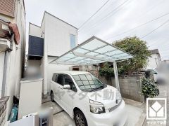 コミュニケーションがとりやすいリビング階段の住宅。移動の際にLDKを通る生活動線なので、ご家族と顔を合わせる機会が増えます。