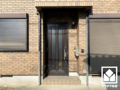 「ウエルシア尼崎大庄店」まで徒歩5分、「セブンイレブン尼崎琴浦町店」まで徒歩5分、「グルメシティ尼崎大庄店」まで徒歩10分など、お買い物施設が徒歩圏内に複数あり便利な住環境です。