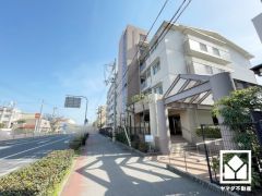 北東側が県道341号線に面しています。阪神高速・名神高速に繋がる西宮インターチェンジも下道5分圏内で神戸方面や大阪方面へ出やすく、車での移動にも便利な立地です。お問合せお待ちしております。