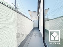 南向きバルコニーで陽当たり、風通し良好。たっぷりの洗濯物も気持ちよく乾きます。