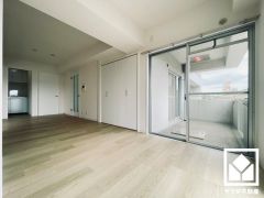 自然光を取り込む、開放感あふれる暮らし。隅々まで光が降り注ぎ、明るく心地の良い空間。
