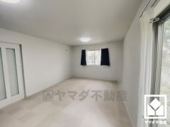 実写真と間取り図からCG再現した「空室リフォームイメージ」に家具などをCG合成しており、実際と異なります。