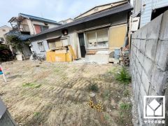 ライフやマツモトキヨシ、ダイソーなどが出店するショッピングモール「エキーマ今津」まで徒歩7分。専門店や飲食店も豊富で、お買い物やお食事には困りません。