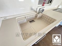 清潔感あふれるシンクで、毎日を気持ちよくスタート。