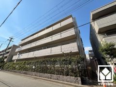 落ち着いた色合いと品のあるデザイン。帰るたびに安心感を感じられる佇まい。