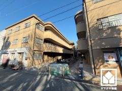 阪急電鉄神戸線「武庫之荘」駅まで徒歩約5分、JR東海道本線「立花」駅まで徒歩約21分の立地。2沿線利用可能で、毎日の通勤・通学だけでなく、休日のお出かけまで利便性に優れています。