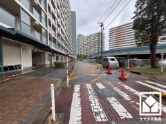 「セブンイレブン西宮鳴尾浜店」まで徒歩12分、「関西スーパー鳴尾店」まで徒歩13分、「ライフォート西宮上田店」まで徒歩13分など、お買い物施設が徒歩圏内に複数あり便利な住環境です。