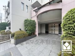 安心と快適を兼ね備えたエントランス。オートロック完備で、暮らしの利便性を高めます。