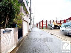 空き物件につき、ご内覧可能となっております。当日案内も可能ですのでぜひお問い合わせください。事前にご予約頂きましたら、営業時間外のご案内等も可能です。お問合せお待ちしております。