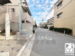 玄関にはシューズボックスを完備。家族の靴もしっかり収納できるので、玄関がいつも片付き、気持ちよくお客様を迎えられます。