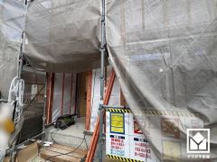 浴室にも小窓が付いているので明るく、こもりがちな湿気もすぐ取り除くことができます。