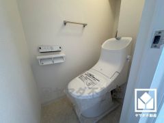 温水洗浄便座付で快適にお使いいただけます