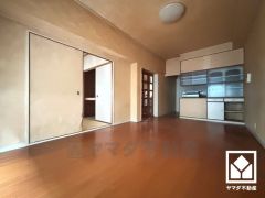 シンプルで美しいデザインのリビングが、毎日の生活に彩りを添える。
