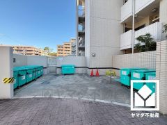 清潔なゴミ出し場で気持ち良くお使い頂けます。