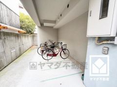 家族のごはん作りがはかどる。同時調理ができる3口コンロ付き。