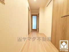 玄関から洗面室が近く、帰宅後すぐに手を洗えて衛生的です。