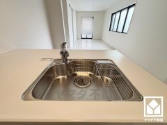 清潔感あふれるシンクで、毎日を気持ちよくスタート。