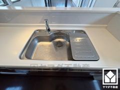 清潔感あふれるシンクで、毎日を気持ちよくスタート。