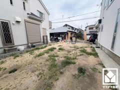 土地面積72.05平米（約21.79坪）。セットバック面積4.97平米を含むため、有効土地面積は約67.07平米となります。