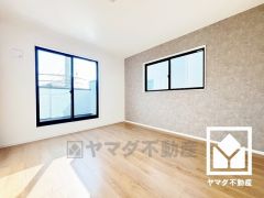 全居室に窓がございます。明るい陽光がたっぷり差し込む心地よい生活空間です。