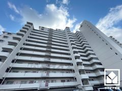 「難波の梅小学校」まで徒歩10分。低学年のお子様も安心して通学していただけます。