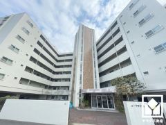 南東向きバルコニーで風通し良好。たっぷりの洗濯物も気持ちよく乾きます。