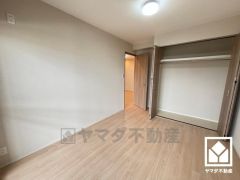 お子様のお部屋などにも丁度良い広さです。全居室フローリングでお掃除もラクラクです。