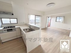 自然光を取り込む、開放感あふれる暮らし。隅々まで光が降り注ぎ、明るく心地の良い空間。