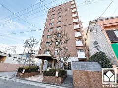 広々18.2帖のLDKが魅力。家族全員がリラックスできる、ゆったりとした快適リビングで温かい団らんの時間を。