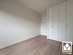 全居室6帖のゆとりある居住空間?で、広々お使いいただけます。全居室にクローゼットもございますので、お部屋の広さを最大限に活用できます。