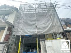 宅配ボックスも完備しています。留守でも安心、荷物の受け取りをスムーズに。