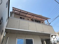 洗面室やリビングにも物入が複数あり、住空間を広々お使いいただけます。