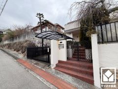 南西向きで陽当たり良好です。