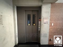 スムーズな移動を叶えるエレベーター。忙しい朝も快適に、ストレスフリーな暮らしをサポート。